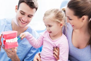 Dziecko w gabinecie – 4 sprawdzone sposoby, jak zapewnić małemu pacjentowi komfort w trakcie wizyty
