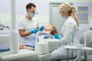 Zdejmowane aparaty ortodontyczne w codziennej praktyce lekarza dentysty